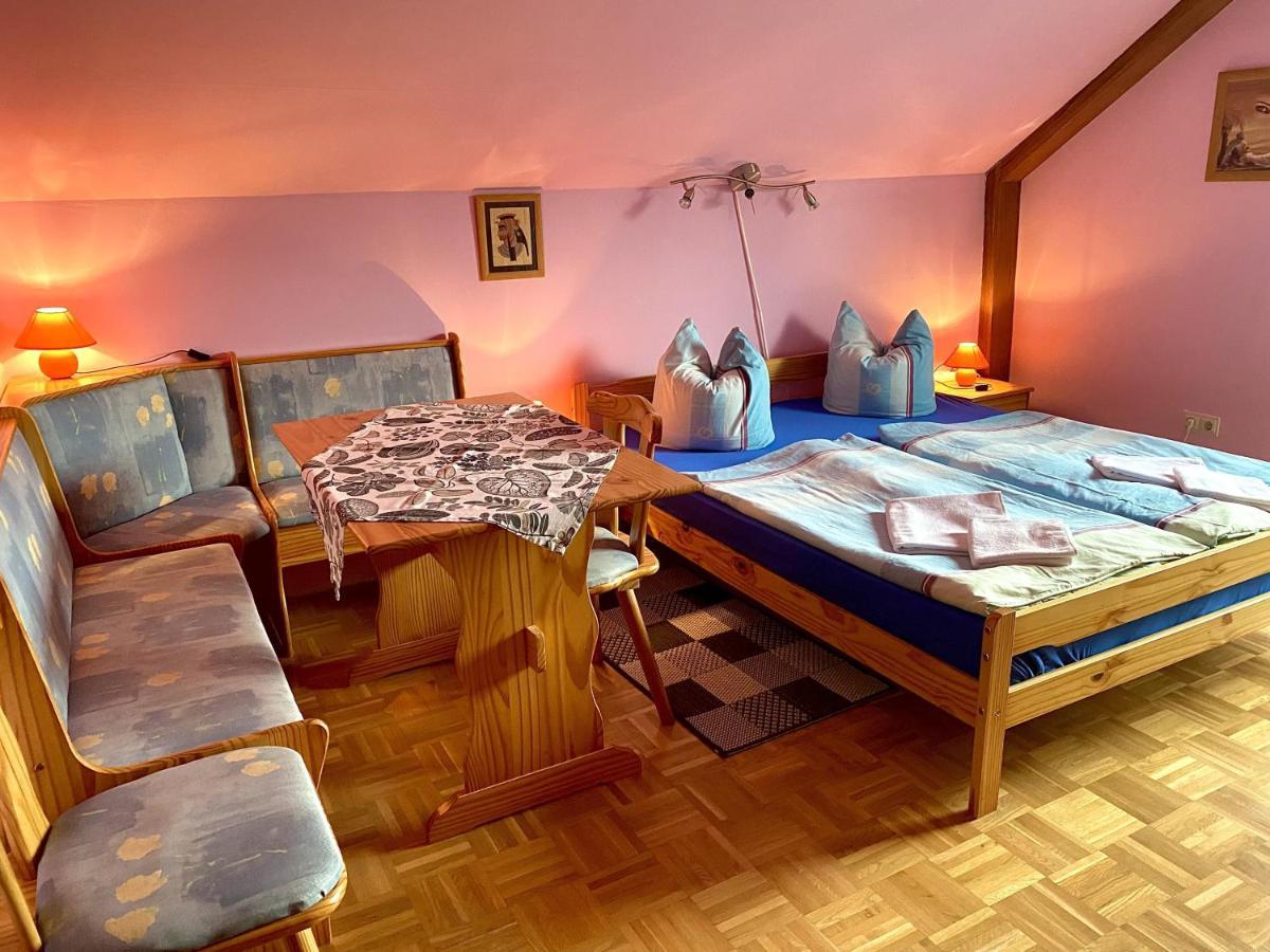 Pension zur Heiligen Krone Mauterndorf  Exterior foto