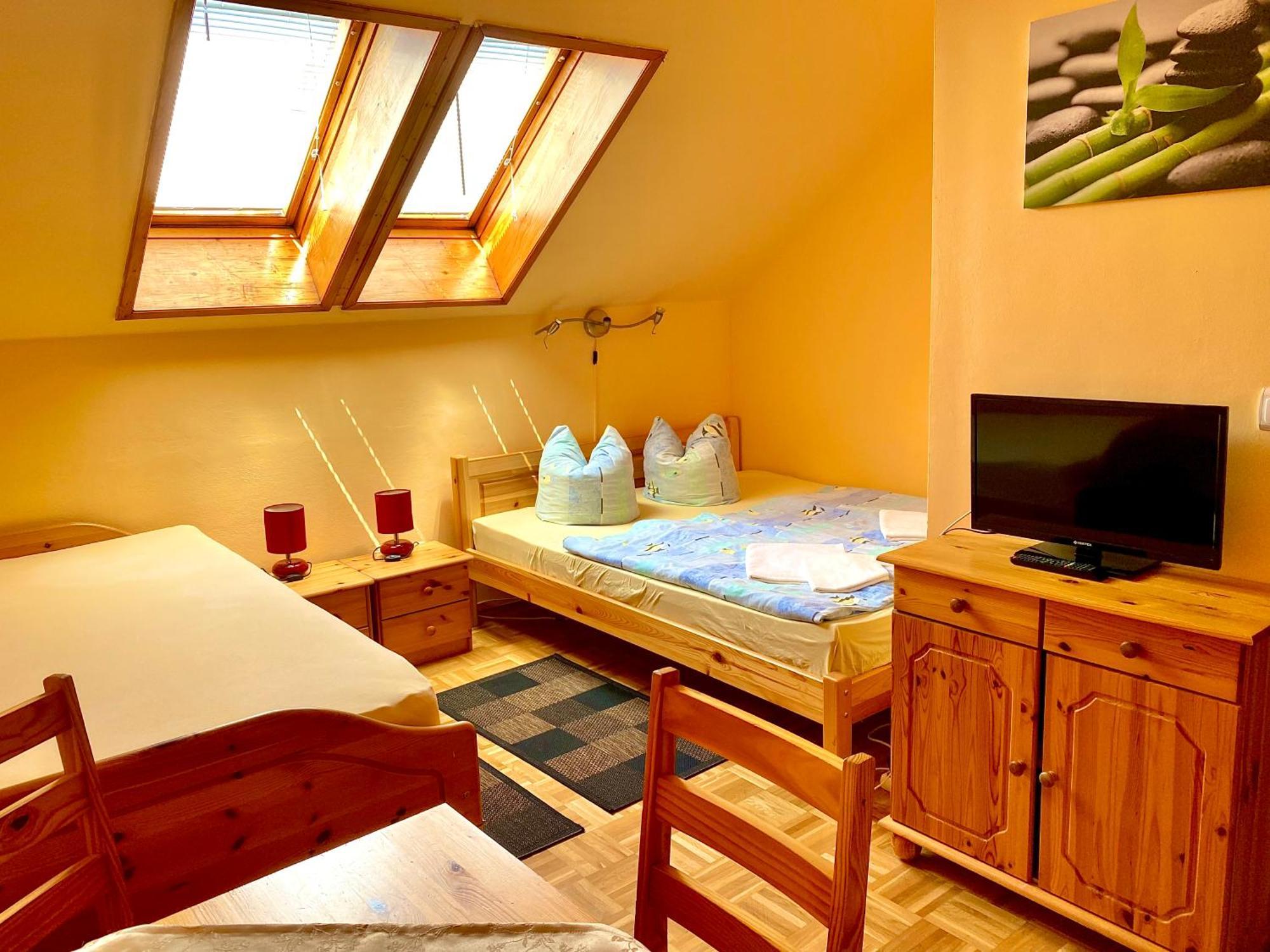 Pension zur Heiligen Krone Mauterndorf  Exterior foto